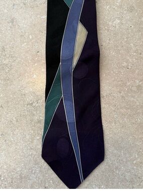 🫶🏻 Zylos George Machado Silk Tie